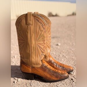 VINTAGE 🦄 Acme Starburst Python Boots Womens 7.5
